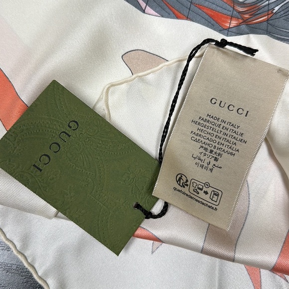 Gucci silk scarf - Picture 3 of 4
